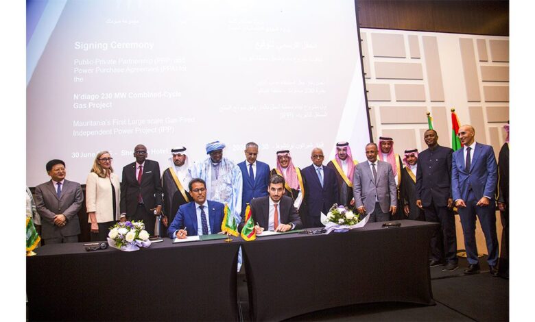 موريتانيا والسعودية توقعان اتفاقيات إنشاء محطة كهربائية بالغاز بقيمة 700 مليون دولار